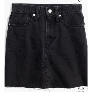 Madewell denim skirt in washed black size 8